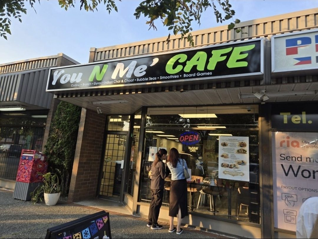Guests arriving at You N Me' Café on 12th Street